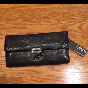 NWT Kenneth Cole Reaction Genuine Leather Wallet
