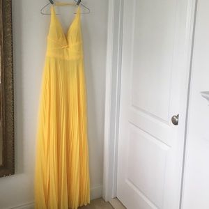 Yellow maxi dress// Laundry