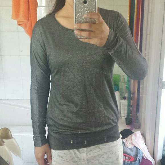 Old Navy Tops - NWT Old Navy Shimmery Metallic Top