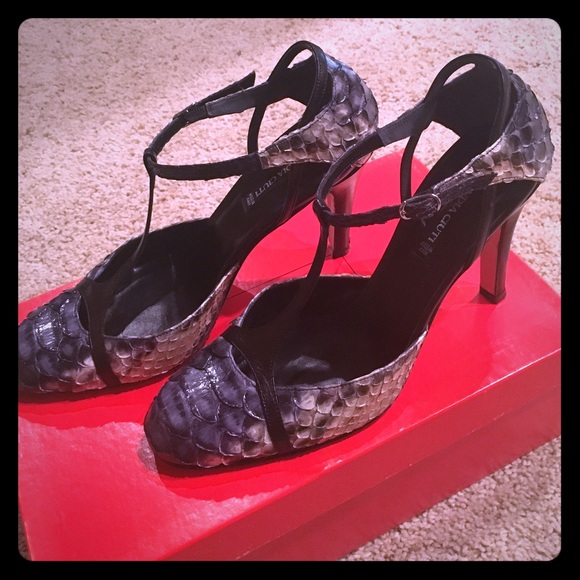 Claudia Ciuti purple and cream snake high heels