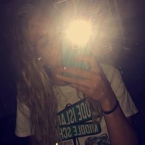 Meet your Posher, Alaria