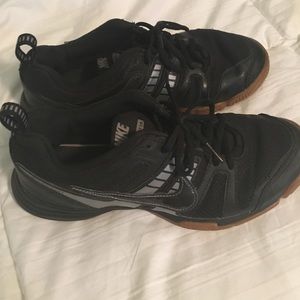Nike Mulicourt (volleyball) shoes