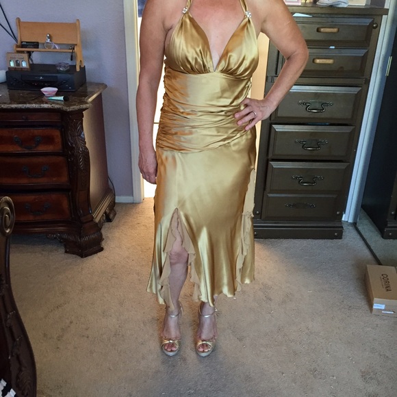 Caché gold dress - Picture 2 of 4
