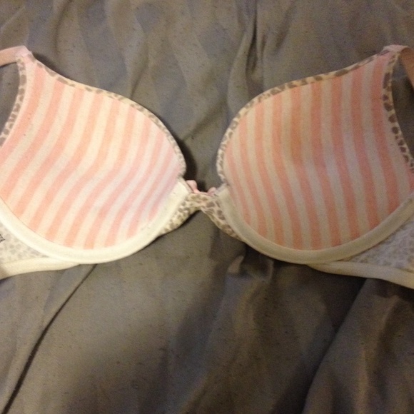 Sold. - Picture 3 of 4