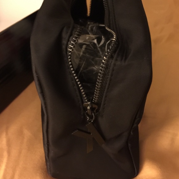 ✨Kylie Jenner Birthday Edition Makeup Bag✨ - Picture 4 of 4