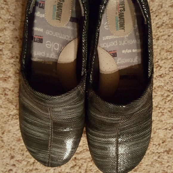 Nursing clogs - Picture 3 of 4