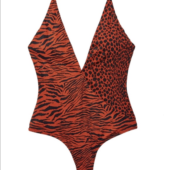 Victoria Secret Colorblock Plunge One-piece - Picture 1 of 4