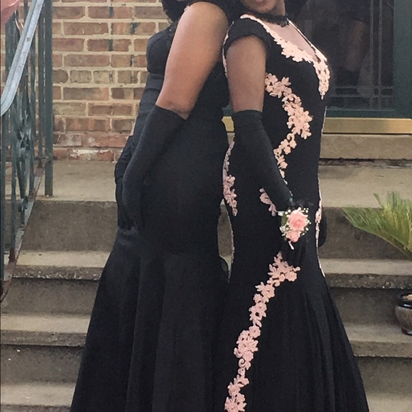 This was my 2016 prom dress!! - Picture 2 of 4