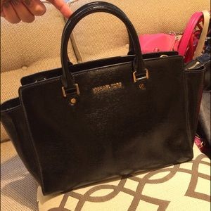 Michael kors bag .