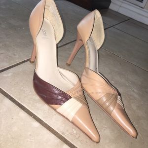 Size 7 ladies Baker brand .. mult brown color