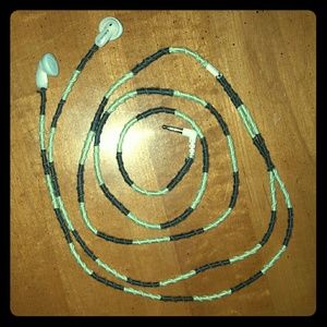 HANDMADE No tangle headphones