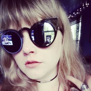 Meet your Posher, Aloura