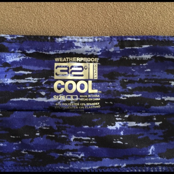 SOLD ||| Workout Leggings - Picture 3 of 4