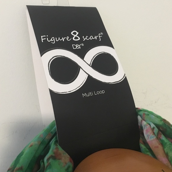Multi loop infinity scarf - Picture 2 of 4