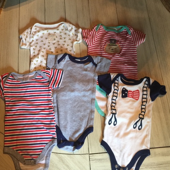 0-3 months onsie sale! - Picture 1 of 1