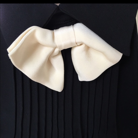 💗✨PRICE DROP✨💗Bow Tie Dress (100% silk) - Picture 3 of 4
