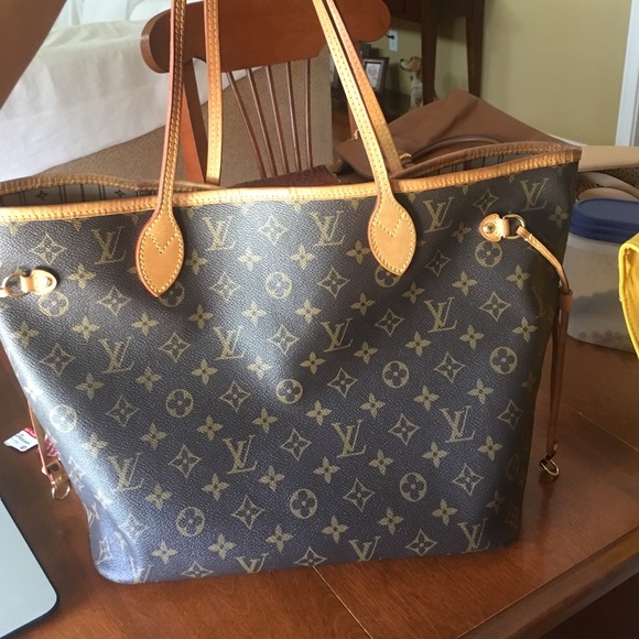 Authentic Louis Vuitton Neverfull MM