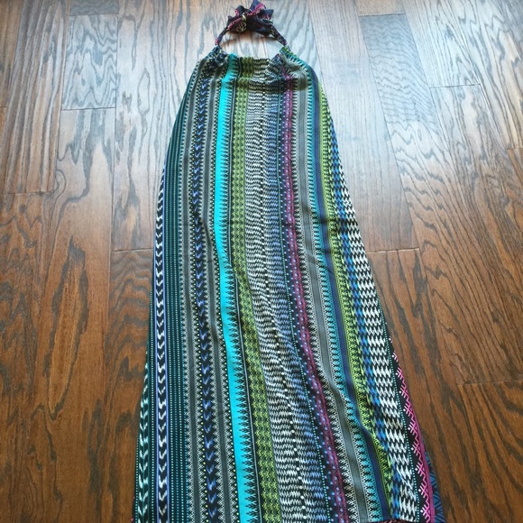 Dress - Picture 3 of 4