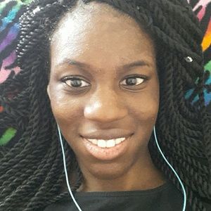 Meet your Posher, Angela