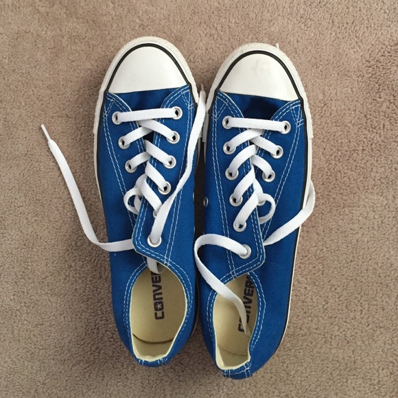 Dark Blue Converse Sneakers - Picture 1 of 1