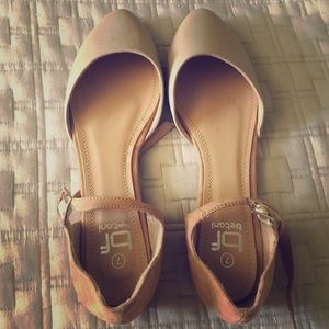 Cute pointy flats!