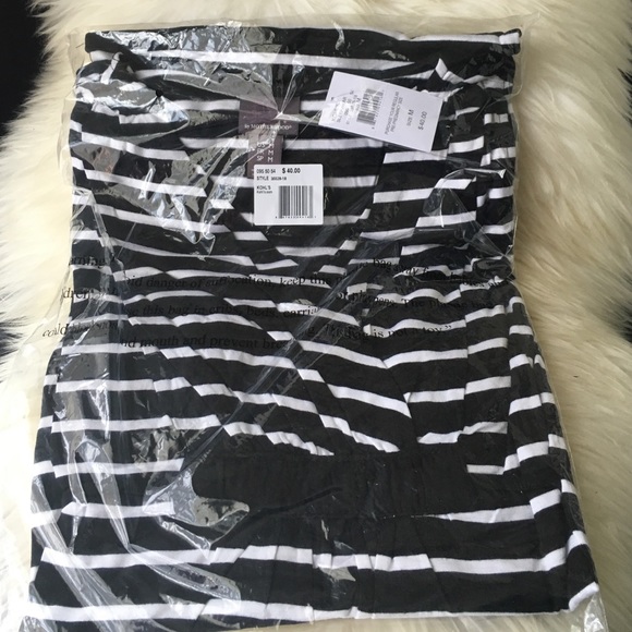 🆕Oh Baby by Motherhood Surplice Maternity Dress - Picture 3 of 3