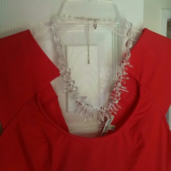 Mark Crystal clear plastic necklace