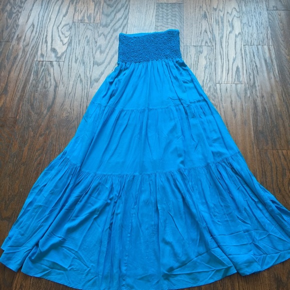 Dress - Picture 2 of 4