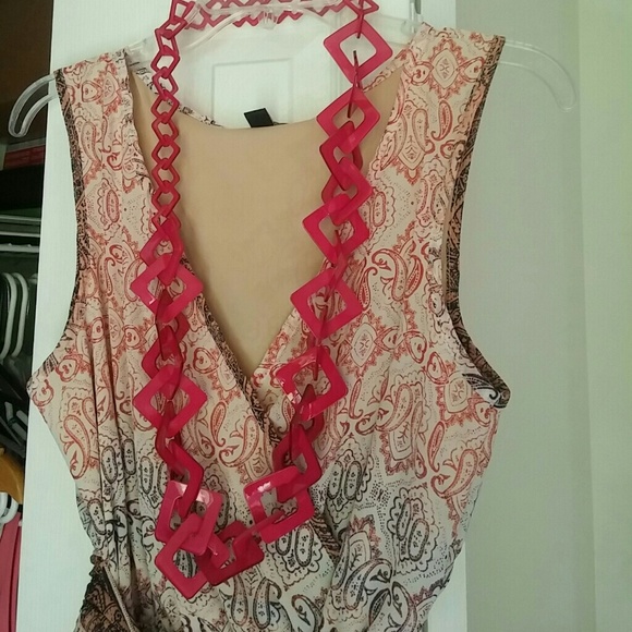 Hot pink chunky angles necklace