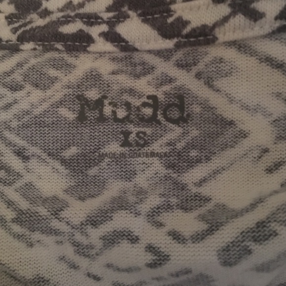 LONG SLEEVE CROP TOP BUNDLE - Picture 2 of 3