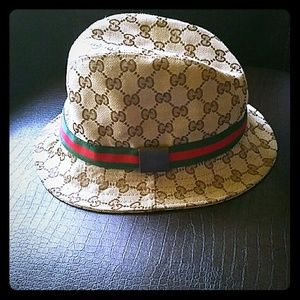 Beige fedora
