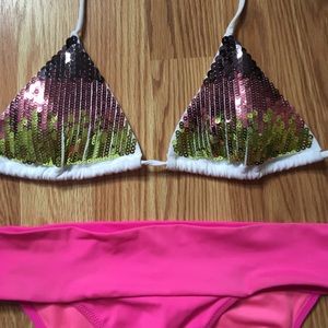 FLASH SALE VICTORIAS SECRET small bikini set