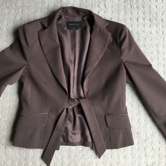 Cropped BCBG MaxAzria tie-front blazer/jacket