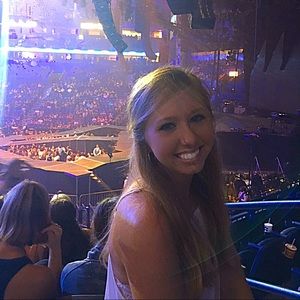 Meet your Posher, Ashley