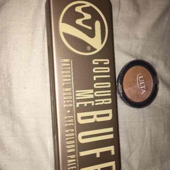 Makeup bundle - Picture 3 of 4