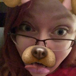 Meet your Posher, April