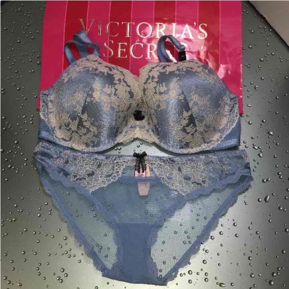 Victoria's Secret 38DD bra and L panty set