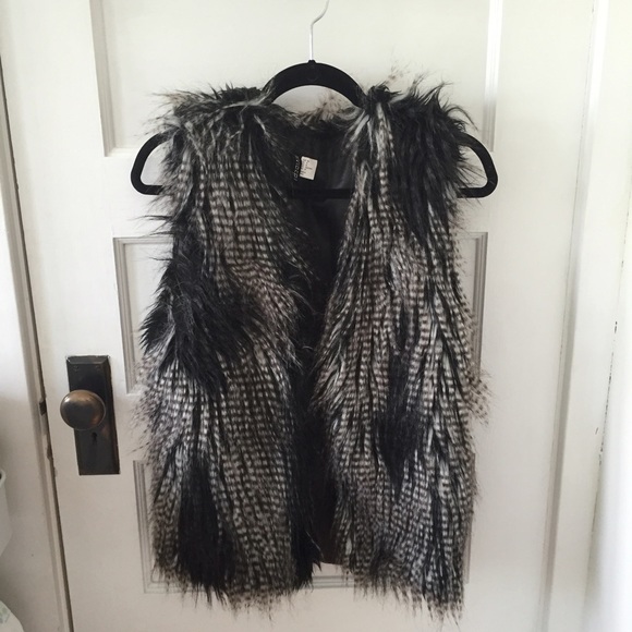 Fur vest