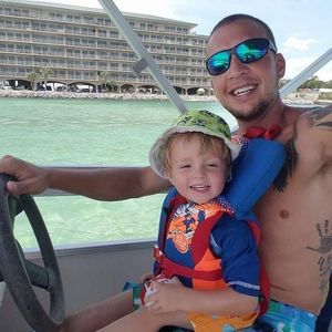 Meet your Posher, Tia