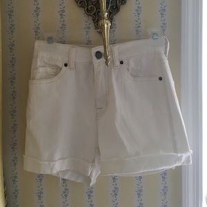BDG high rise white shorts size 25