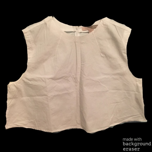 👯 Forever 21 White Cropped Boxer Top 👯