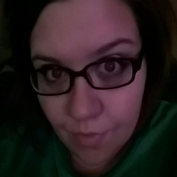 Meet your Posher, Courtney