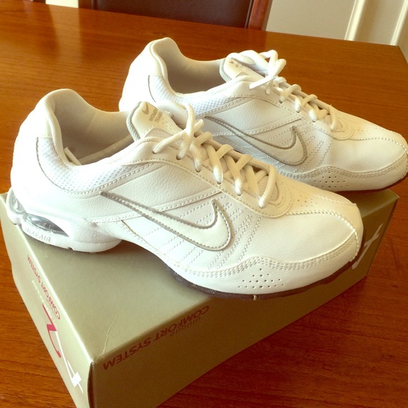 Womens Nike Air size 7.5