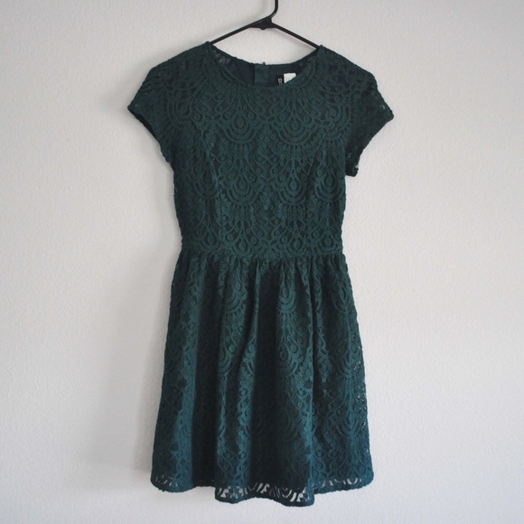 H&M Green Lace Dress - Picture 1 of 3