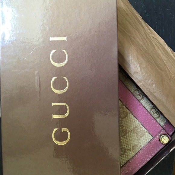 Authentic Gucci Charmy Long Wallet