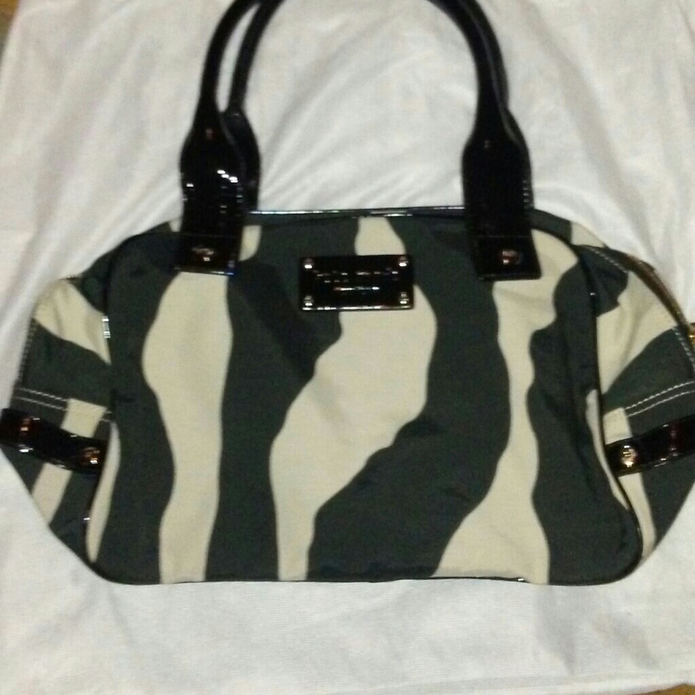 💔 CLOSING SALE!💔GUC Authentic Kate Spade Bag