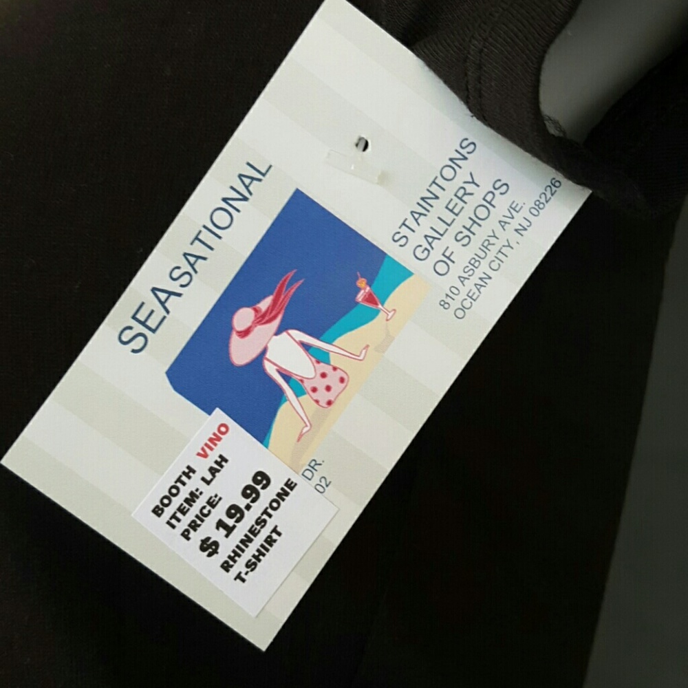 Drunken frog in martini glass t-shirt - Picture 3 of 4