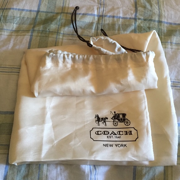 (92) Coach Dust Bag (large) Smoke Free Home