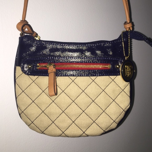 Tommy Hilfiger Crossbody Bag