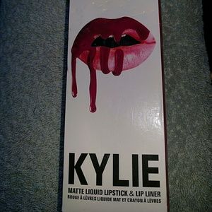 Kylie lip kit - Posie K